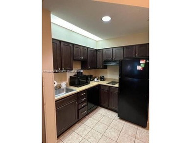 Welcome to this beautifully maintained one-bedroom suite located