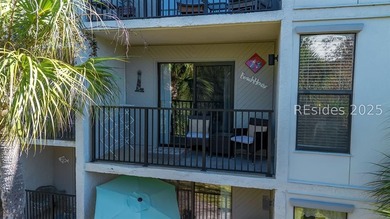 Beautifully renovated 2-bedroom, 2-bath condo in desirable South