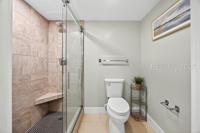 Beautifully renovated 2-bedroom, 2-bath condo in desirable South