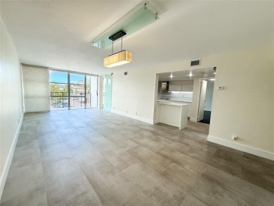 Remodeled and updated 2 bedroom, 2 bath unit at Oceanview Park