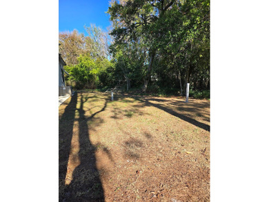 CHARMING 2BR/2BA HOME IN ACTIVE 55+ COMMUNITY!! Well-maintained