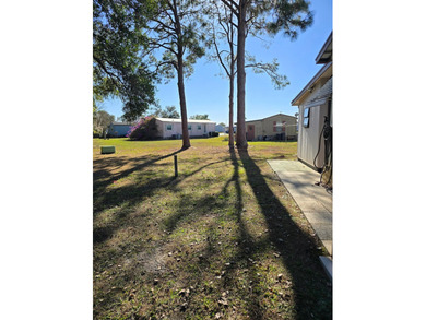 CHARMING 2BR/2BA HOME IN ACTIVE 55+ COMMUNITY!! Well-maintained