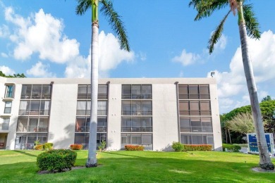 Great central location, walking distance to beach, as well as