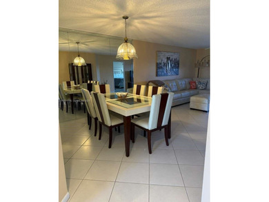 Stunning condo opportunity in the highly desirable West Pembroke