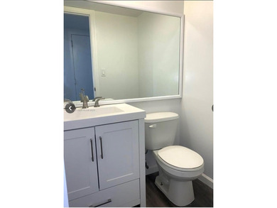 INVESTORS WELCOMED! BEAUTIFUL PENTHOUSE LARGE APARTMENT 1 & 1/2