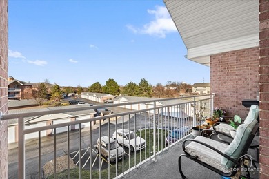 Welcome to this bright and inviting 3rd-floor condo in the