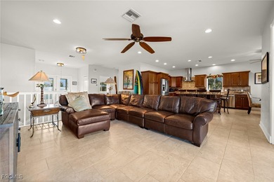 Tropical Island Retreat - Newer Build (2015) - Direct Gulf