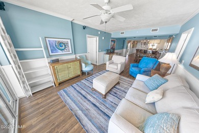AWESOME DIRECT OCEANFRONT 3 BR / 3 BA LUXURIOUS CONDO LOCATED AT
