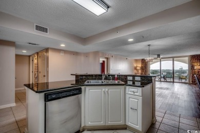 This beautiful, Center building  3 bedroom villa with updated