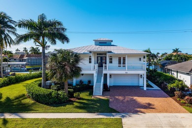 Stunning Waterfront Retreat - Fully Renovated Bayview Water