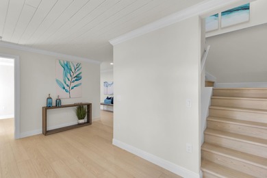 Stunning Waterfront Retreat - Fully Renovated Bayview Water