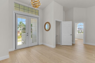 Stunning Waterfront Retreat - Fully Renovated Bayview Water