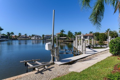 Stunning Waterfront Retreat - Fully Renovated Bayview Water