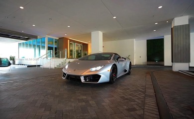 Sophisticated modern residence at 400 Sunny Isles with panoramic