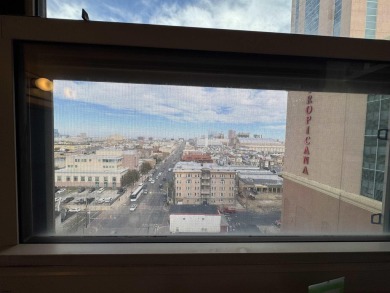 *Wonderful water views* Welcome to 1010 at the Brighton towers