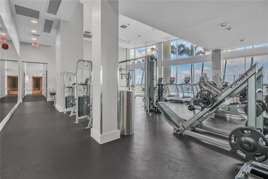 Modern Bayfront 3 Bedroom with Large Private Outdoor Oasis!