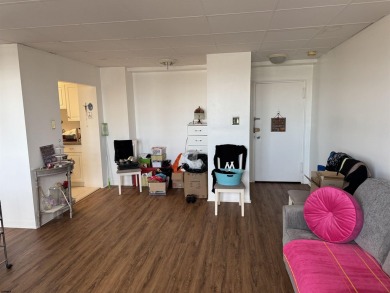 *Wonderful water views* Welcome to 1010 at the Brighton towers