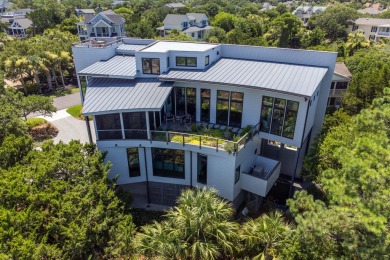 Architecturally Designed Modern Masterpiece with Panoramic Ocean
