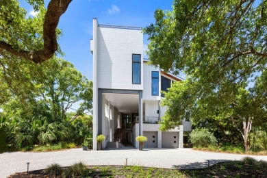 Architecturally Designed Modern Masterpiece with Panoramic Ocean