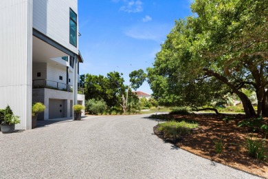 Architecturally Designed Modern Masterpiece with Panoramic Ocean