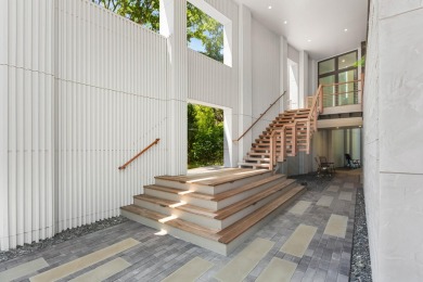 Architecturally Designed Modern Masterpiece with Panoramic Ocean