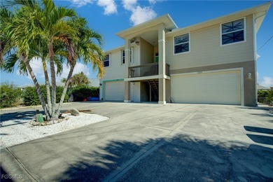 Welcome to your beautiful GULF ACCESS home with Private GUEST