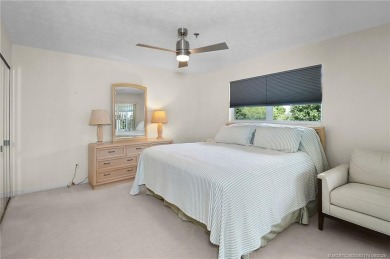 Beautiful 2 Bed/2 Bath, 4th floor (in elevator building) Condo