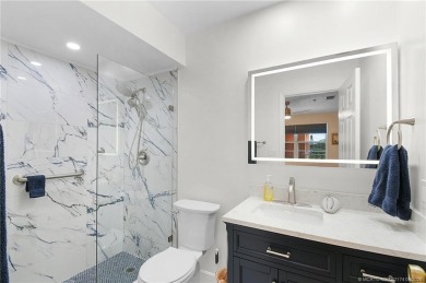 Beautiful 2 Bed/2 Bath, 4th floor (in elevator building) Condo