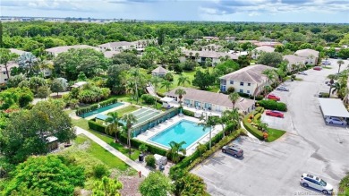 Beautiful 2 Bed/2 Bath, 4th floor (in elevator building) Condo