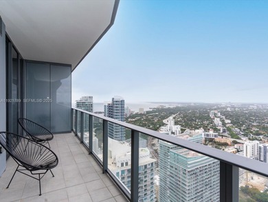 Stunning penthouse in the sought-after Brickell Flatiron