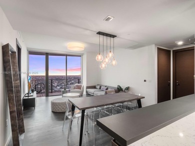 Stunning penthouse in the sought-after Brickell Flatiron