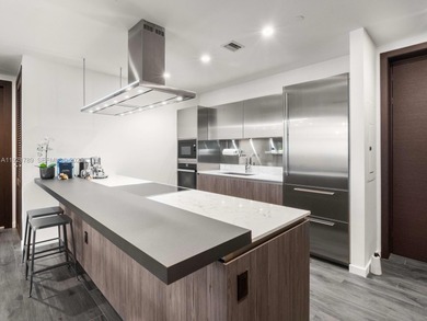 Stunning penthouse in the sought-after Brickell Flatiron