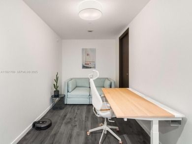 Stunning penthouse in the sought-after Brickell Flatiron