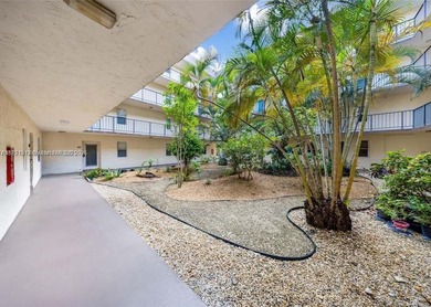 Spacious and bright 2 bedrooms and 2 full bath first floor