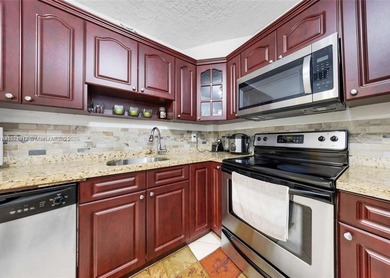 Spacious and bright 2 bedrooms and 2 full bath first floor