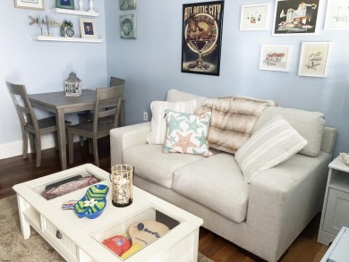 ADORABLE and clean as a whistle! And the location can NOT be