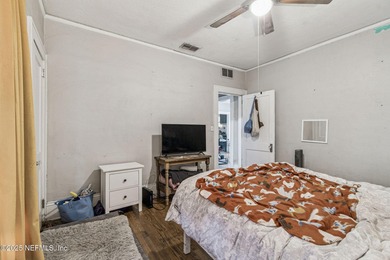 Welcome to 324 W 18th St in North Springfield Heights, one of