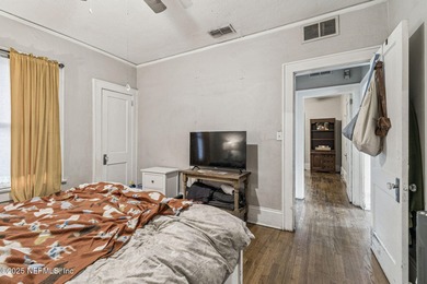 Welcome to 324 W 18th St in North Springfield Heights, one of