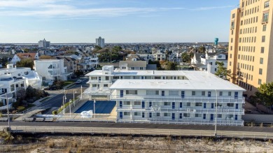 ADORABLE and clean as a whistle! And the location can NOT be