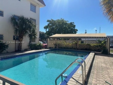 Charming 2 bed / 1 bath condo in the heart of North Miami