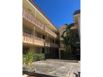 Charming 2 bed / 1 bath condo in the heart of North Miami