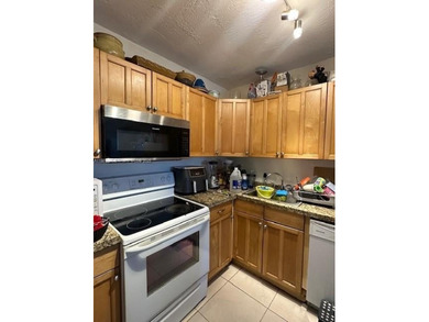 Charming 2 bed / 1 bath condo in the heart of North Miami