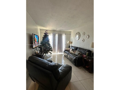 Charming 2 bed / 1 bath condo in the heart of North Miami