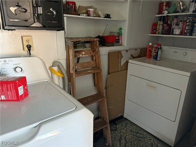 Nice unit. Handicap bathroom