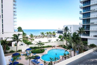 Bright and comfortable 2 bed/2 Bath residence locate in the Sian