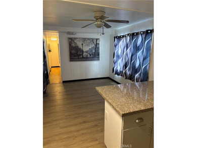 Rare Mobile home in Sunland  quite  neighborhood - new paint -