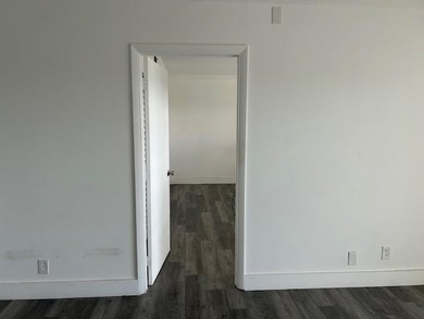 Spacious 2BR/2BA condo in the peaceful 55+ community of Oriole