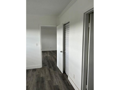 Spacious 2BR/2BA condo in the peaceful 55+ community of Oriole