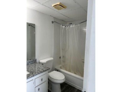 Spacious 2BR/2BA condo in the peaceful 55+ community of Oriole