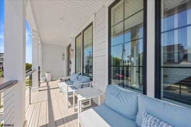 OPEN BAY VIEWS AT A LAGOON PRICE!! HURRY DON'T MISS THIS